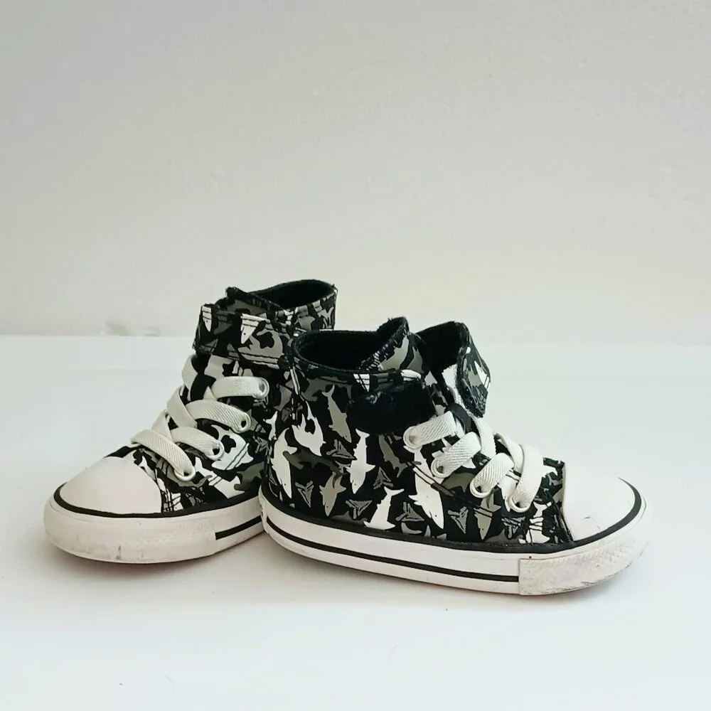 Converse Shark Bite Shoes 6 Chuck Taylor All Star Hi Top Skid Proof Bottom